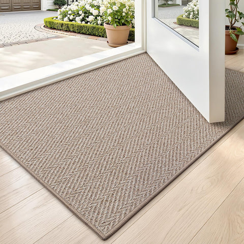 LUMI felpudo frontal beige, apariencia discreta y cálida