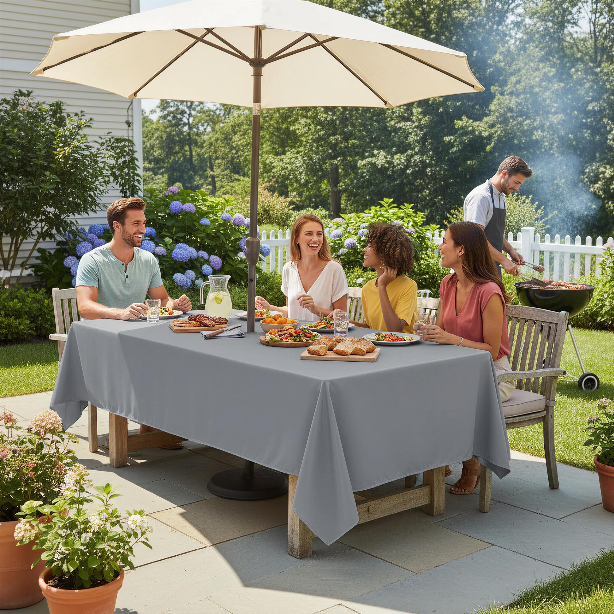 LUSHVIDA mantel colocado con sombrilla facilitando comidas al aire libre