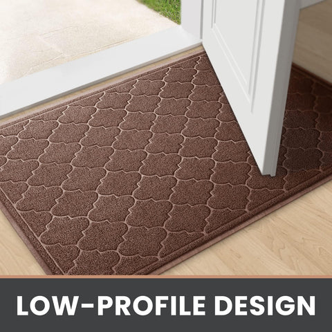 LuxStep felpudo mojado siendo lavado y secado demostrando limpieza sencilla
