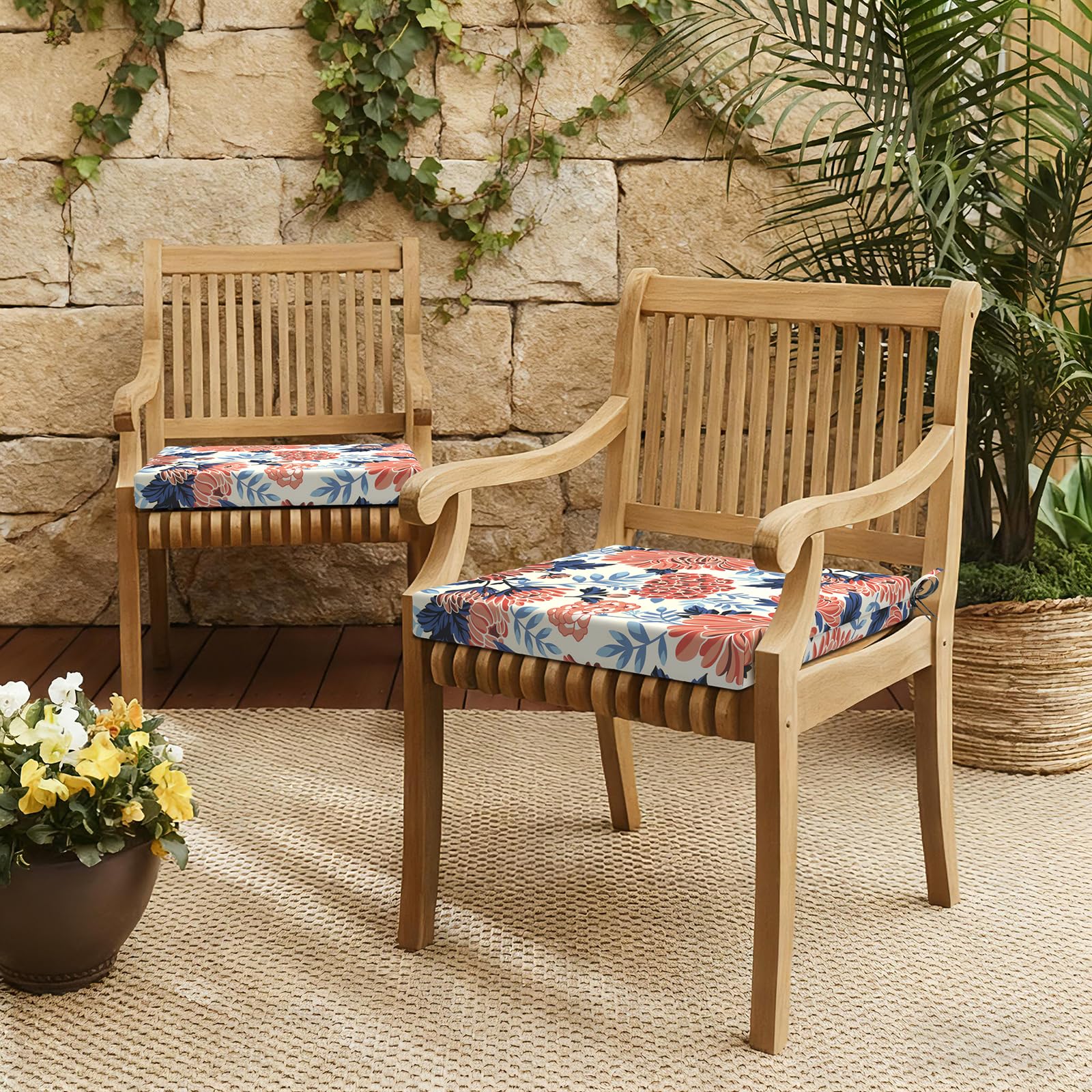 LVTXIII cojín junto a silla para comparar tamaño práctico