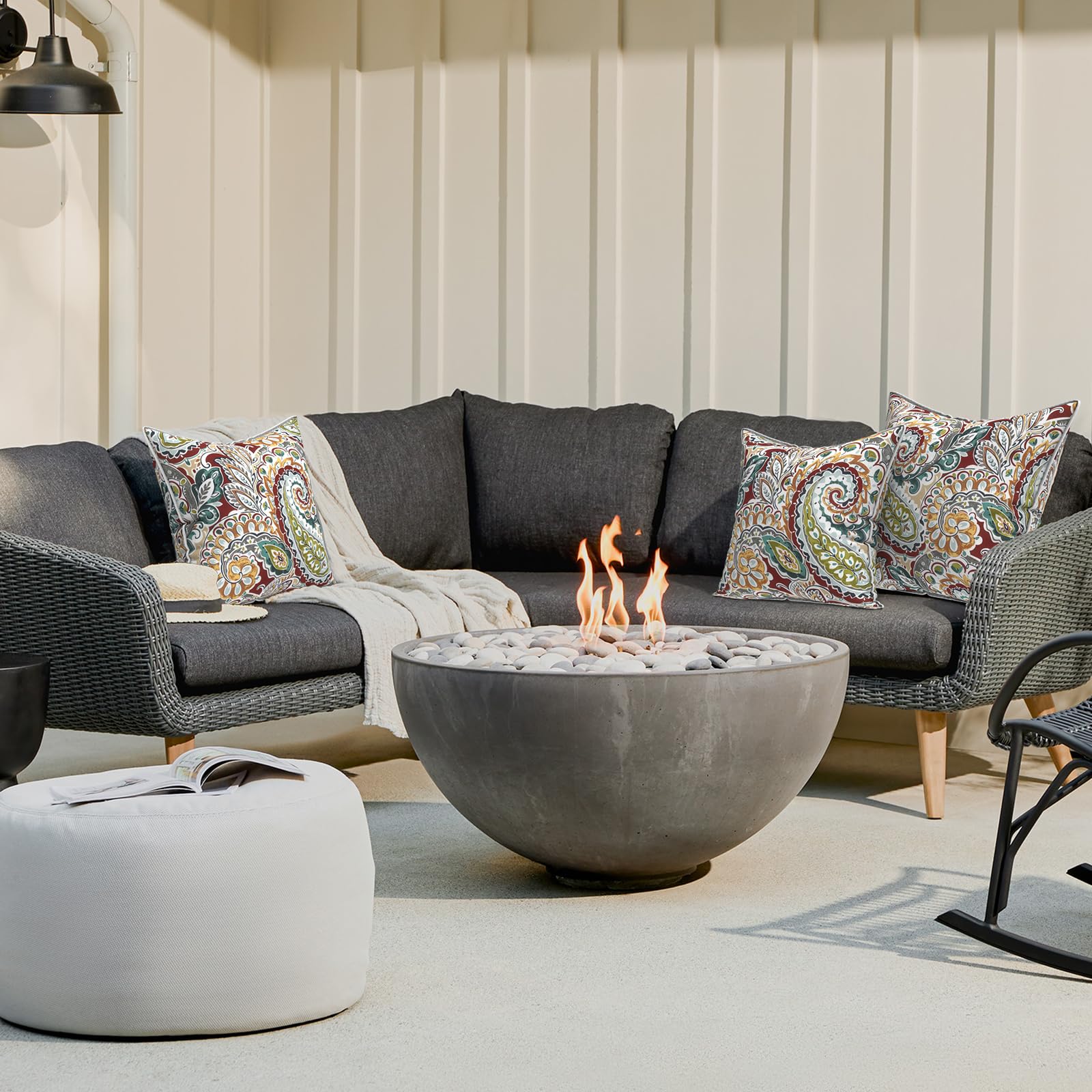 LVTXIII conjunto colocado en terraza para inspiración decorativa