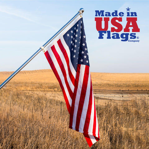 Made in USA Flags comparación de tamaño 4x6 junto a objetos cotidianos