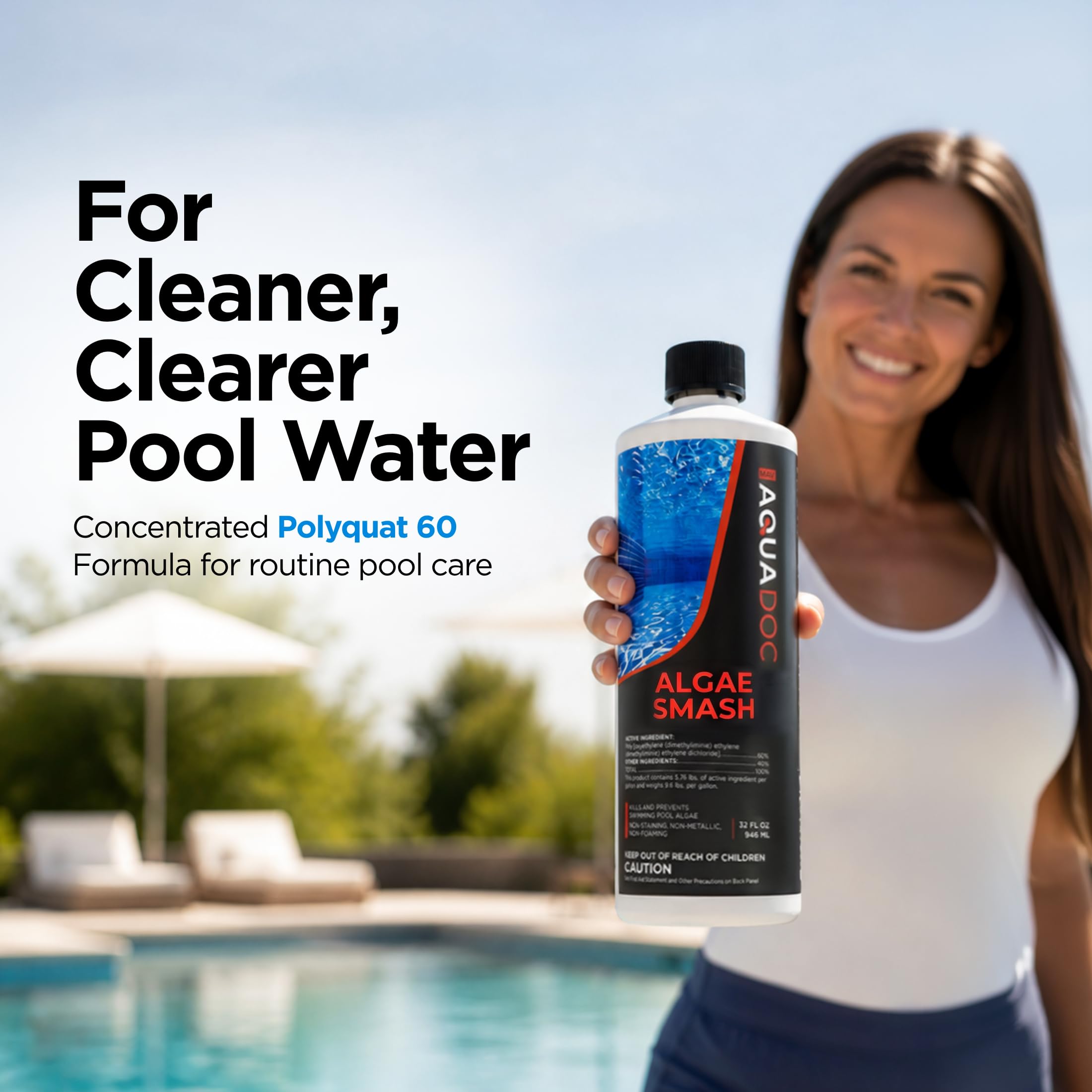MAV AquaDoc aplicando Algae Smash en piscina para prevenir algas