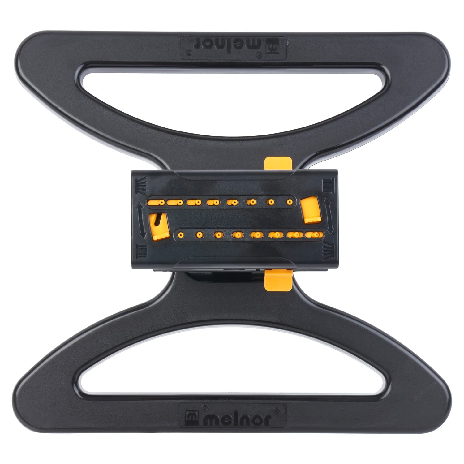 Melnor MiniMax Turbo en uso regando césped grande con distribución uniforme