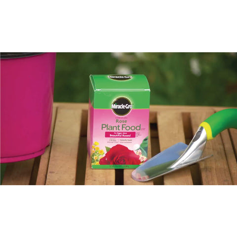 Miracle-Gro caja abierta con polvo soluble listo para mezclar