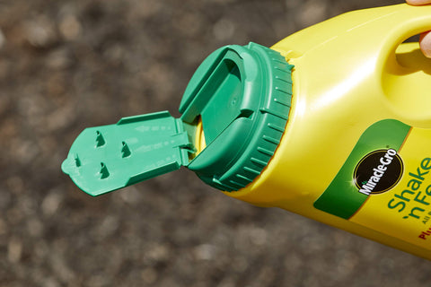 Miracle-Gro detalle de etiqueta con instrucciones claras para uso seguro