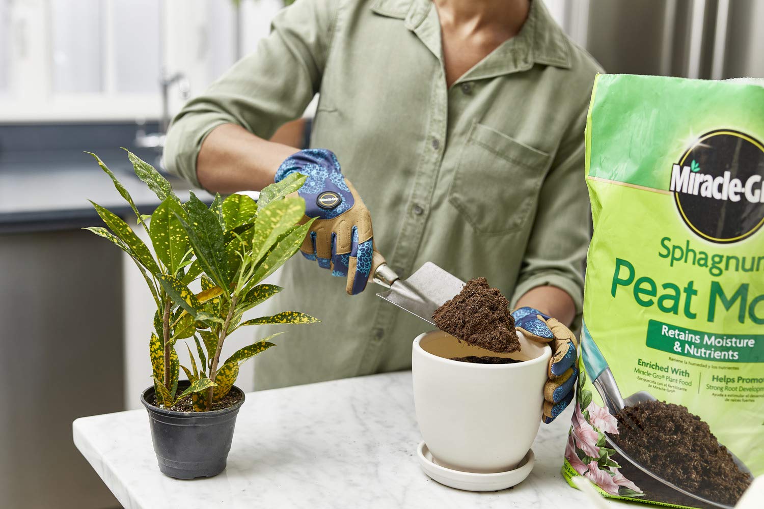 Miracle-Gro mezcla de musgo y perlite para germinar semillas con éxito