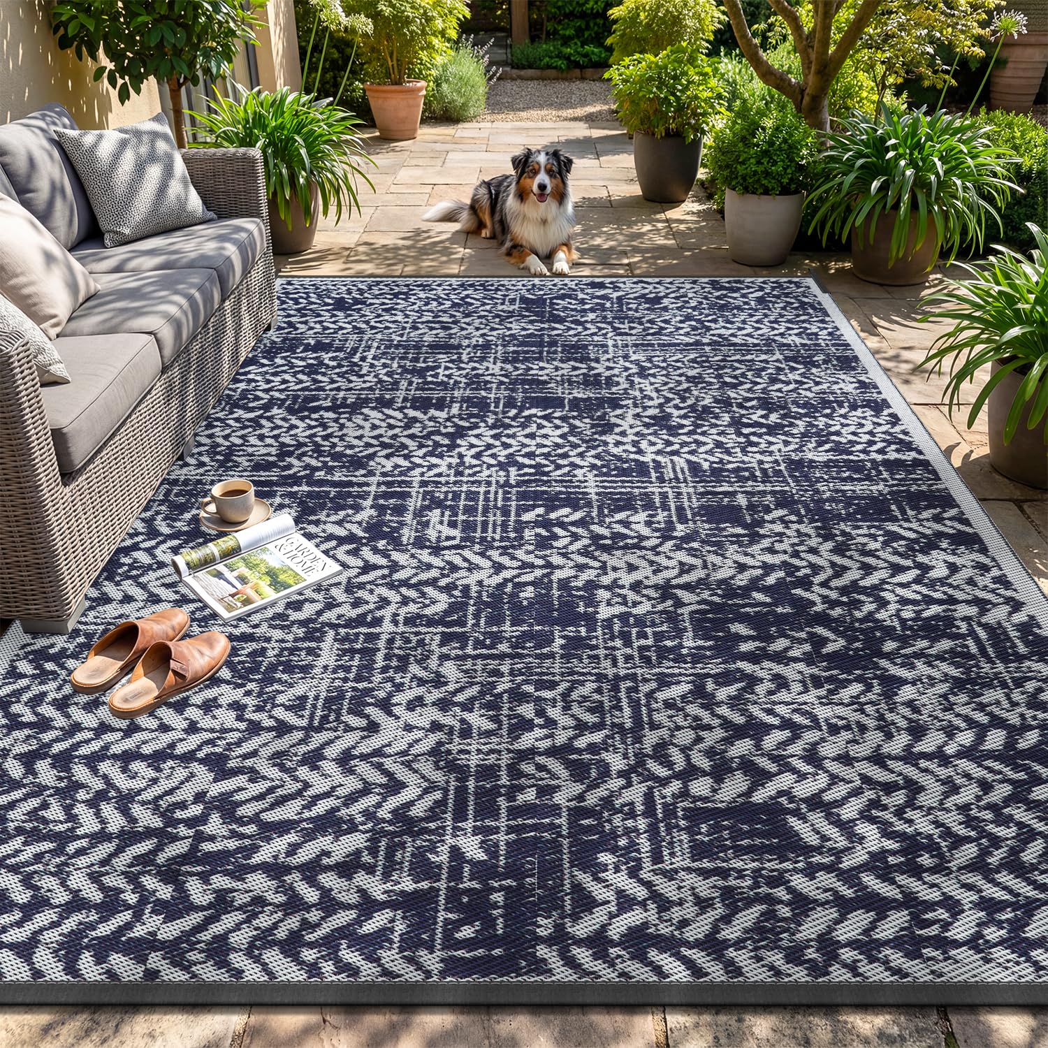 MontVoo alfombra exterior frontal mostrando azul marino y diseño resistente