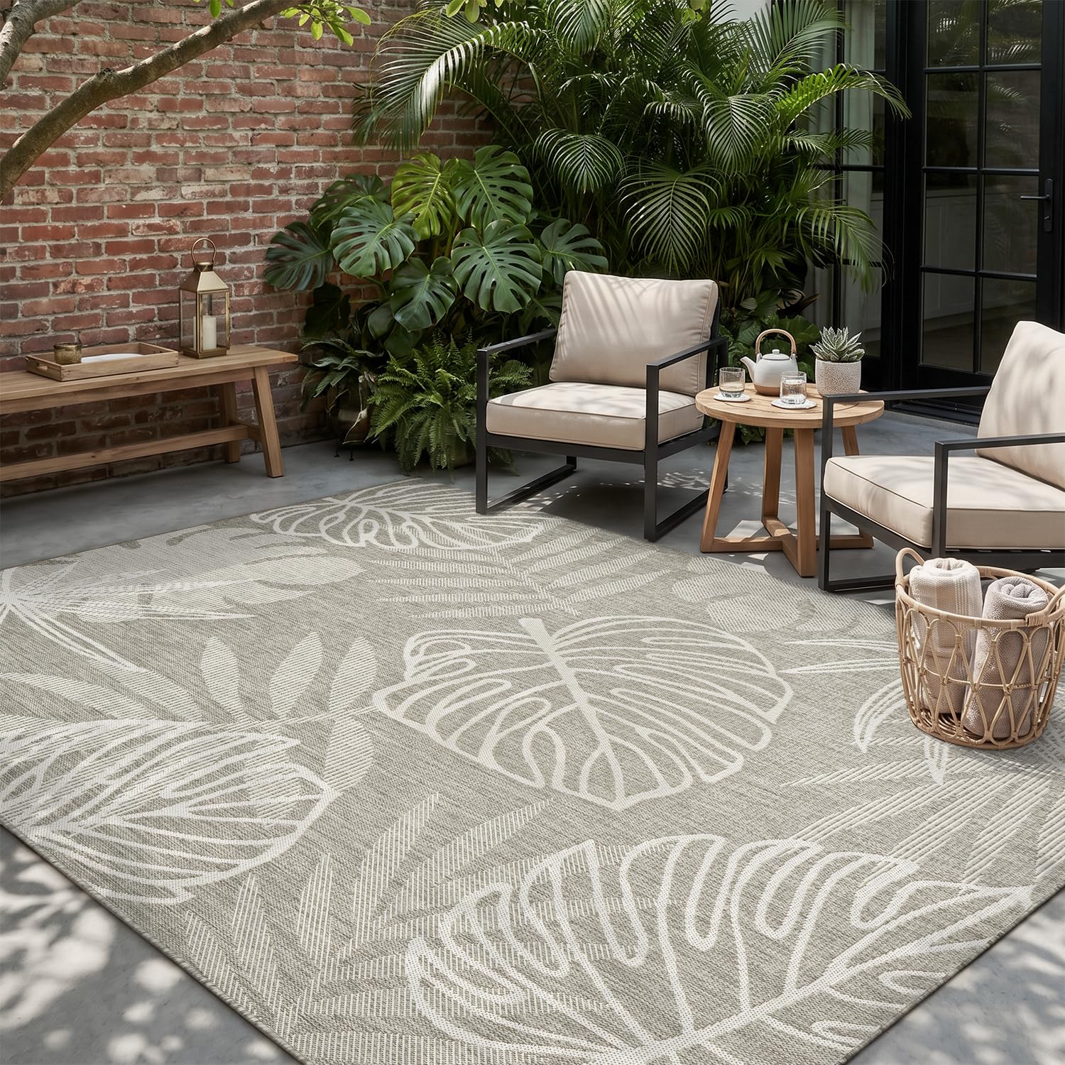 MontVoo vista frontal de la alfombra mostrando diseño tropical y durabilidad