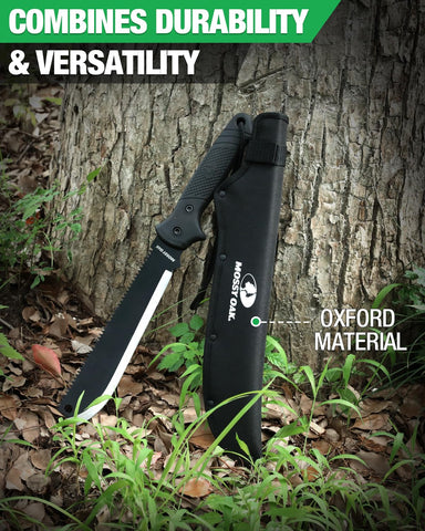 Mossy Oak machete en uso durante camping como herramienta práctica
