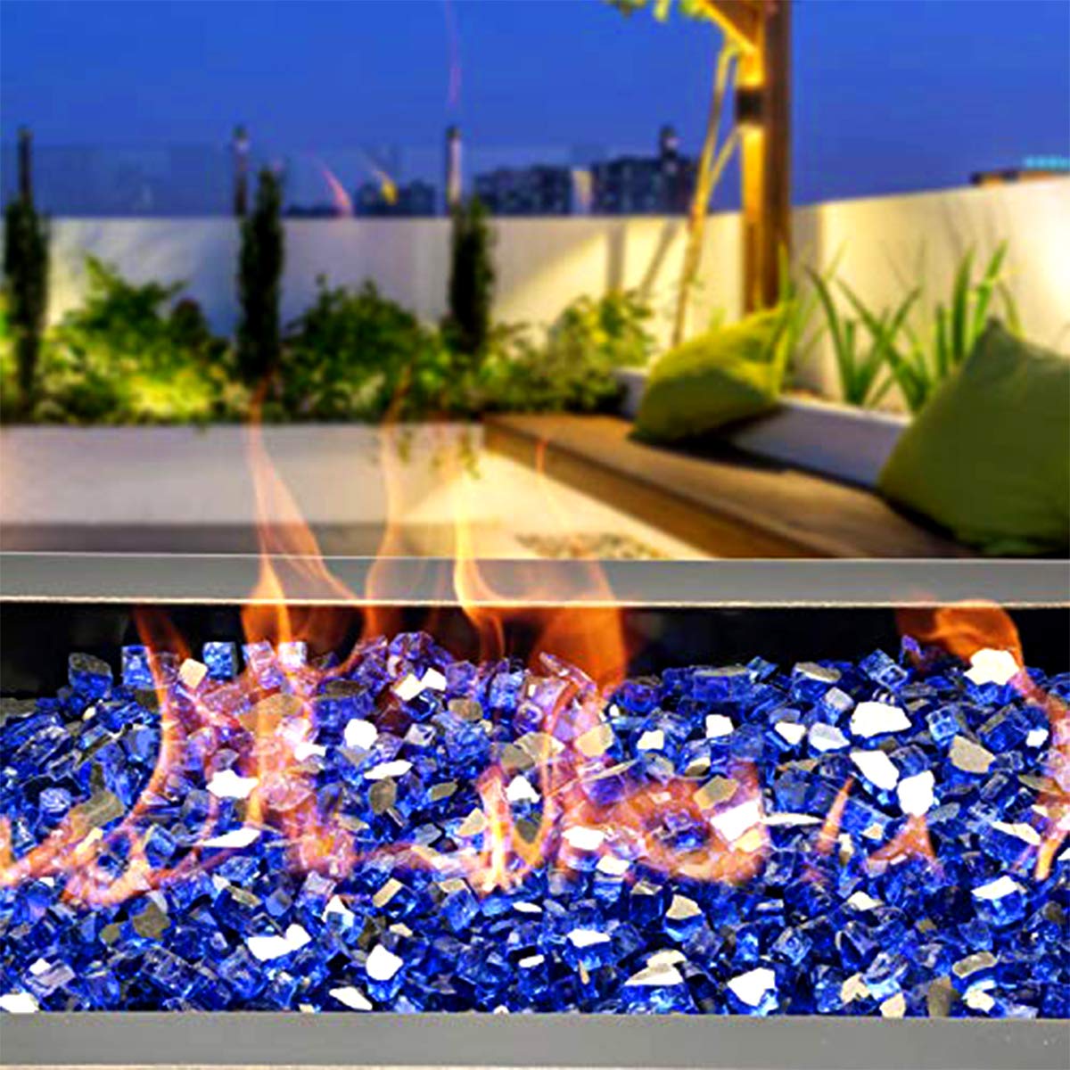 Mr. Fireglass empaque de 10 lb con etiqueta visible, conveniente para proyectos exteriores