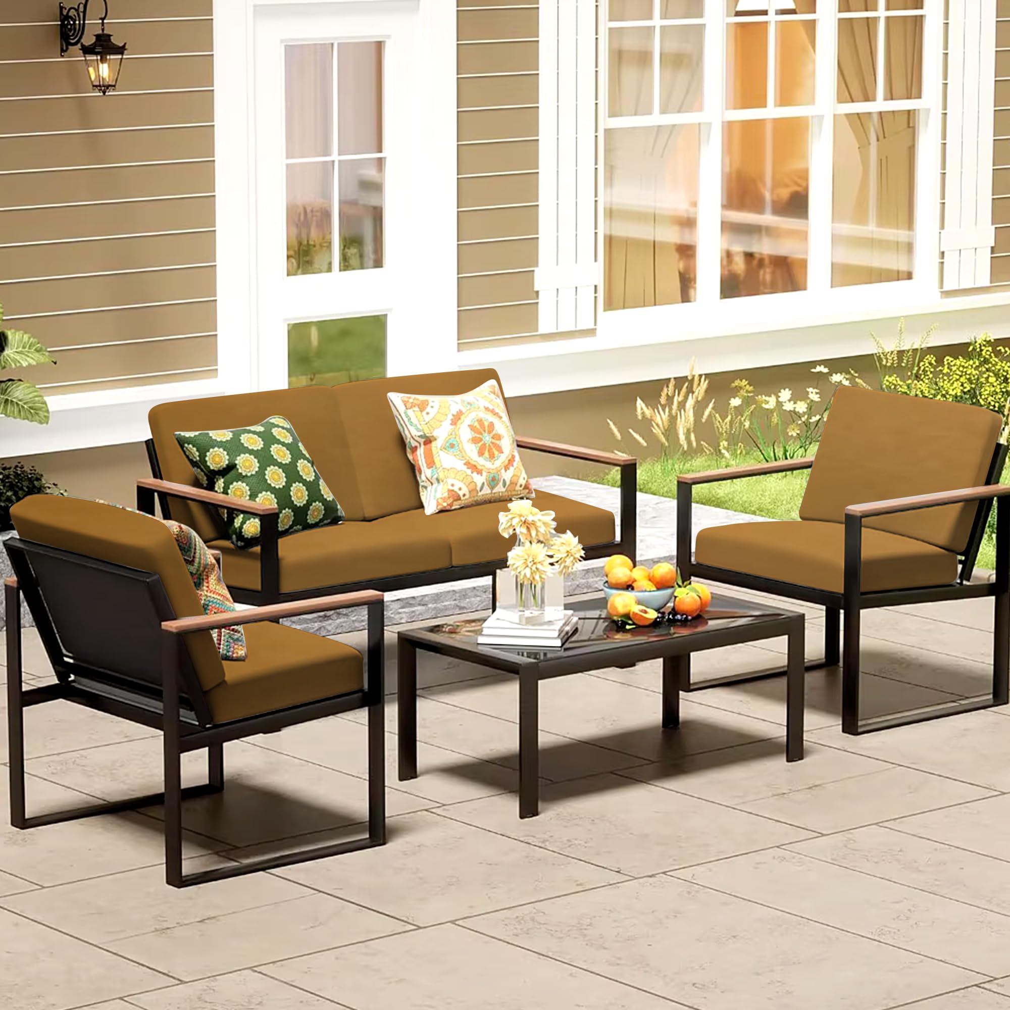 MRGSDL ambiente exterior decorado con fundas mostrando estilo renovado