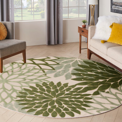 Nourison vista frontal de la alfombra Aloha mostrando patrón floral y color