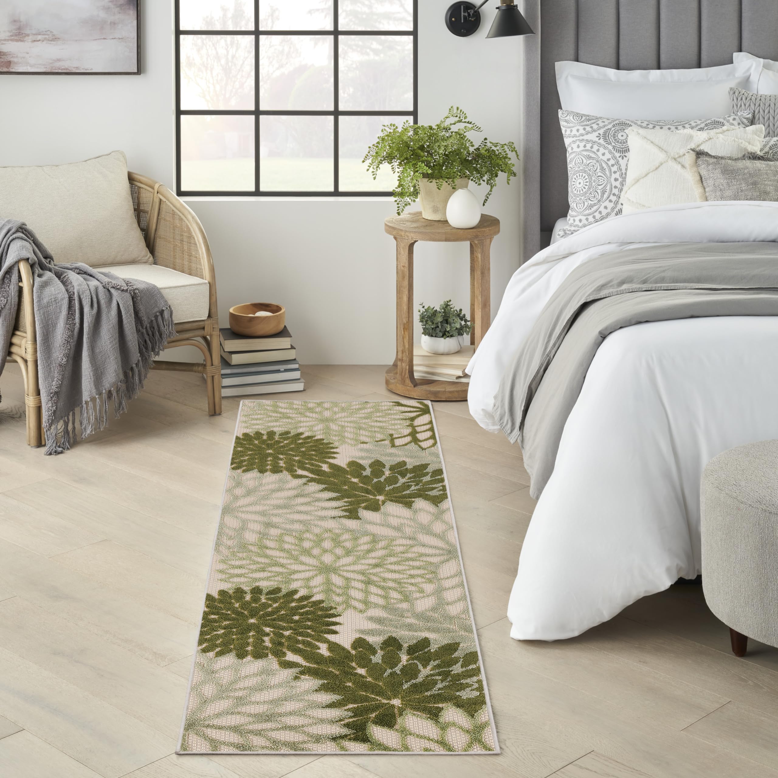 Nourison Aloha vista frontal mostrando patrón floral y atractivo estético