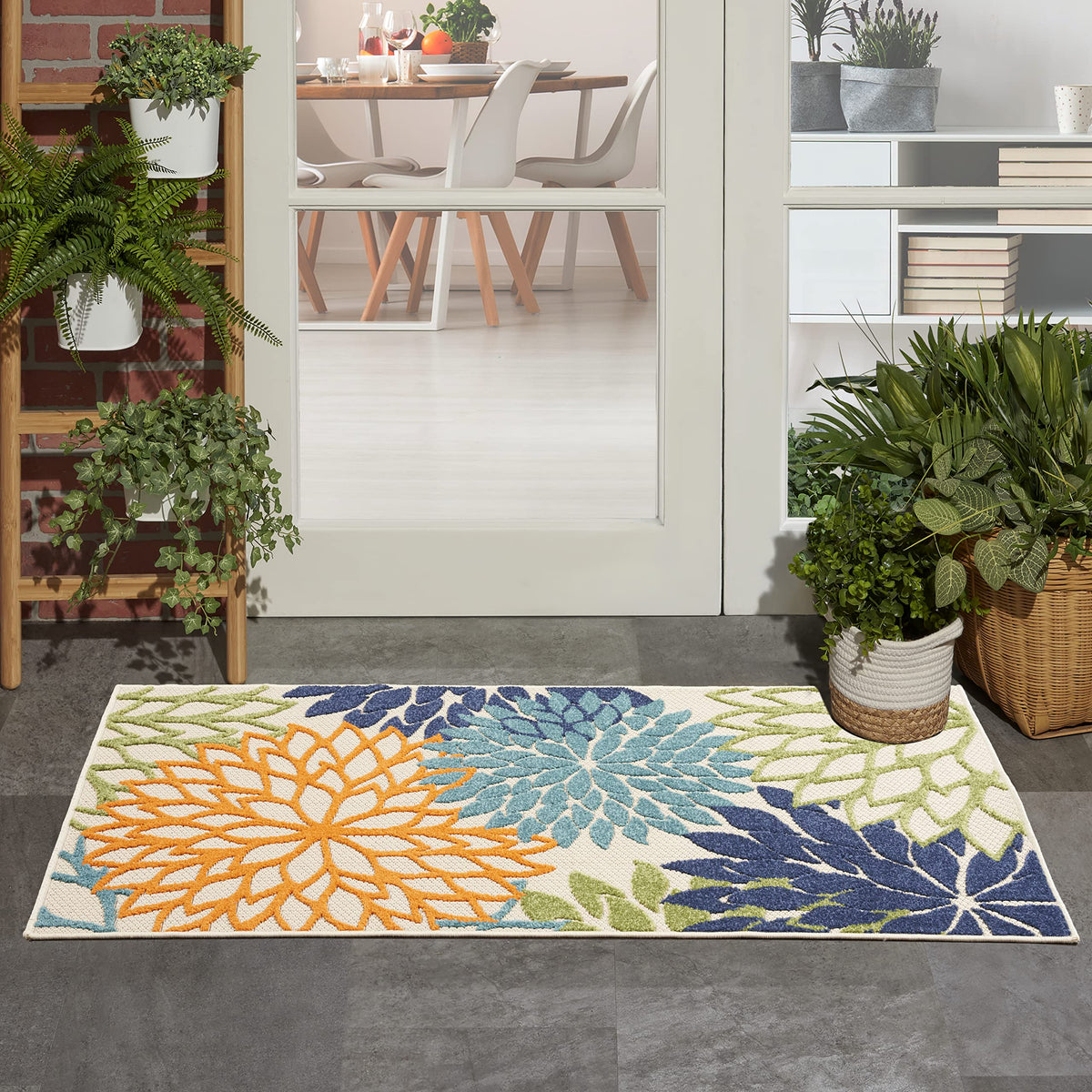 Nourison alfombra Aloha frontal multicolor aporta alegría y resistencia
