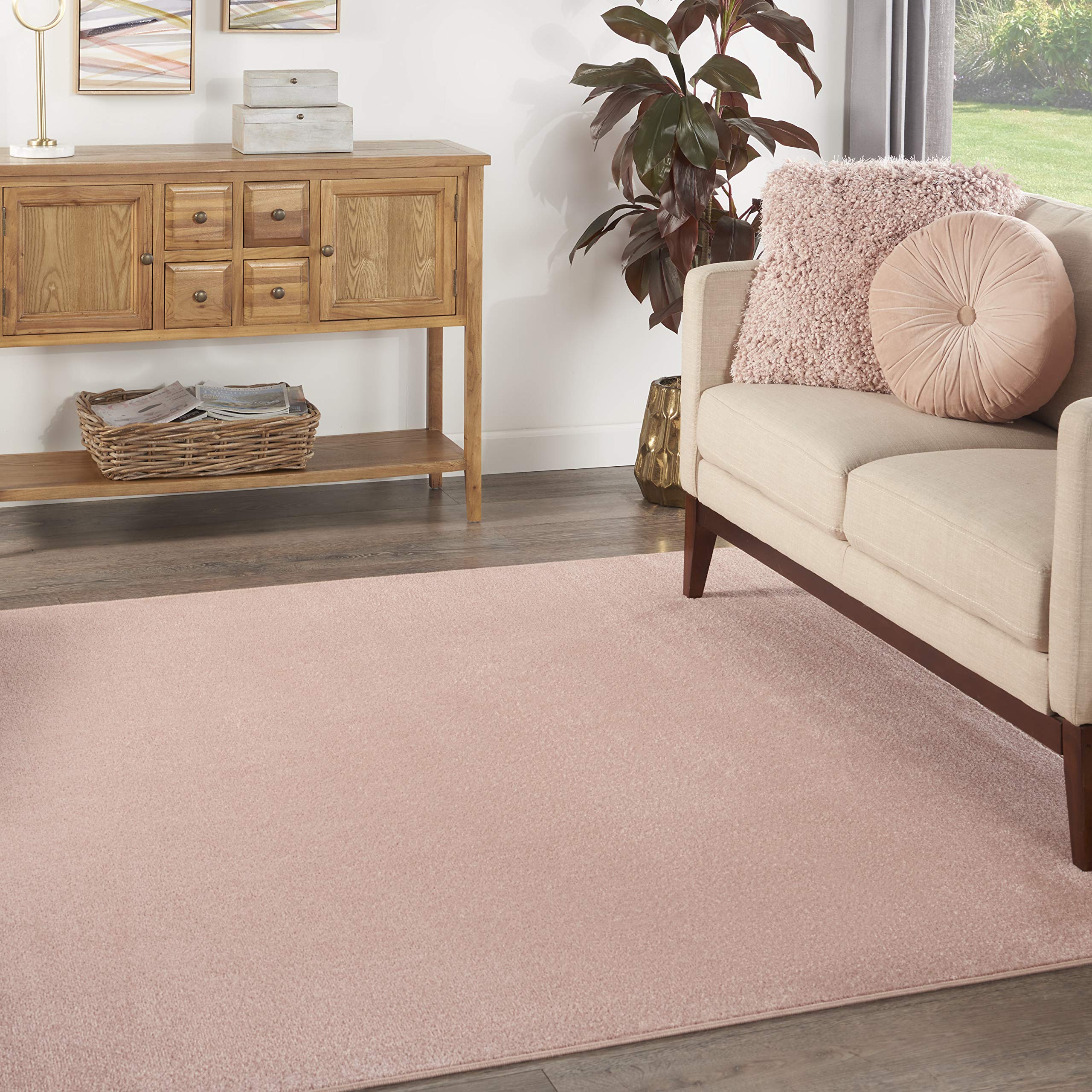 Nourison alfombra frontal rosa orquídea mostrando color y corte bajo