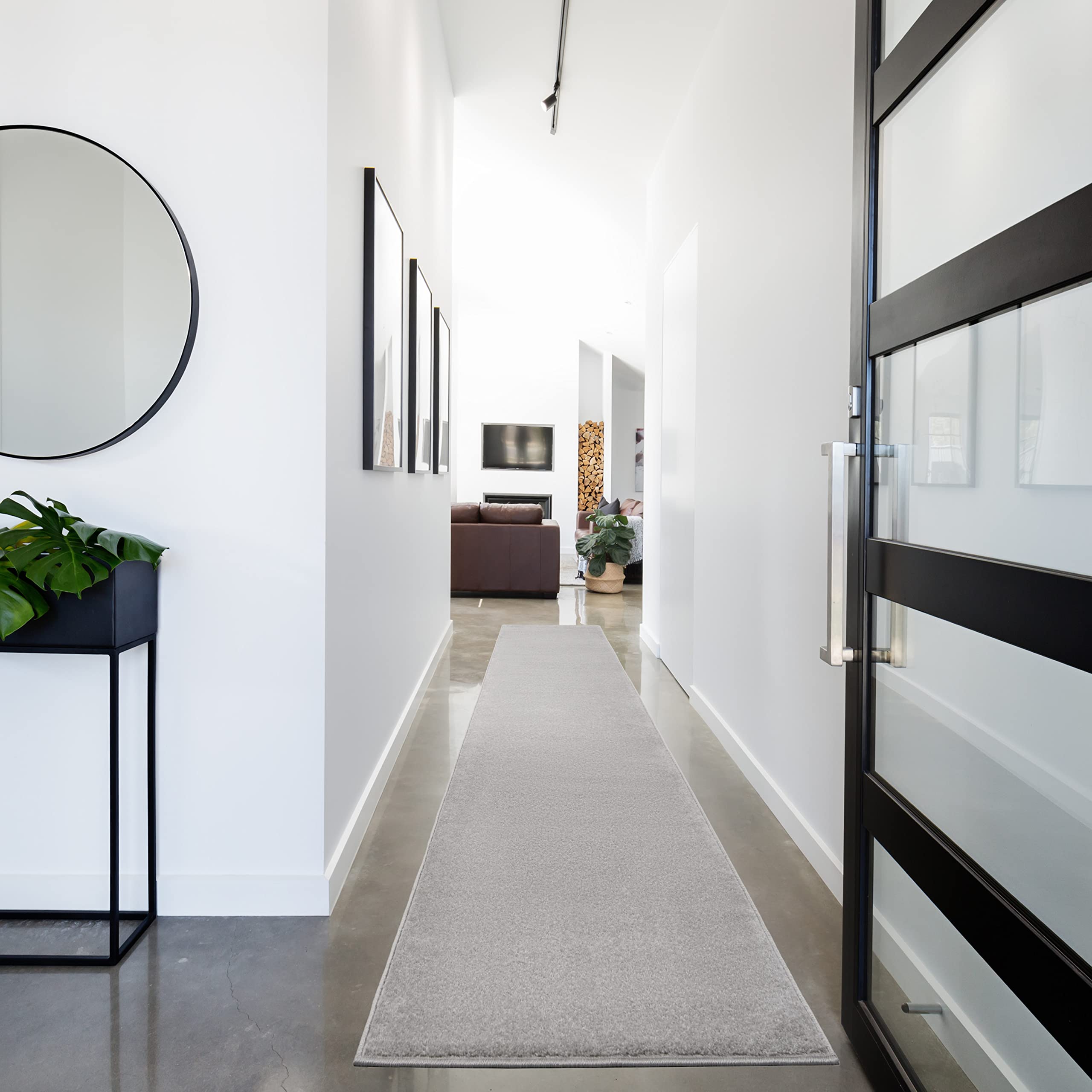 Nourison alfombra frontal plateada, aspecto moderno y neutro