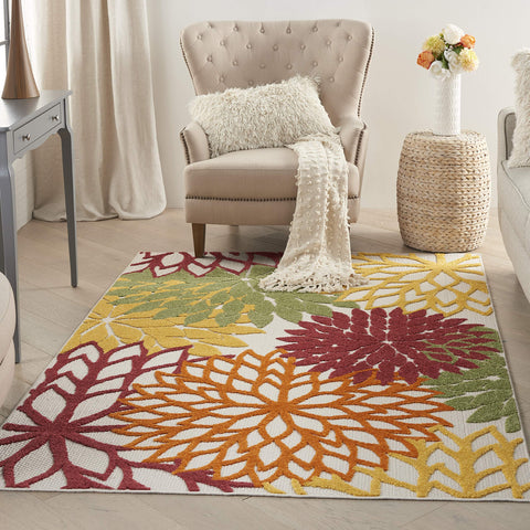Nourison vista frontal de la alfombra mostrando colores vivos y diseño tropical