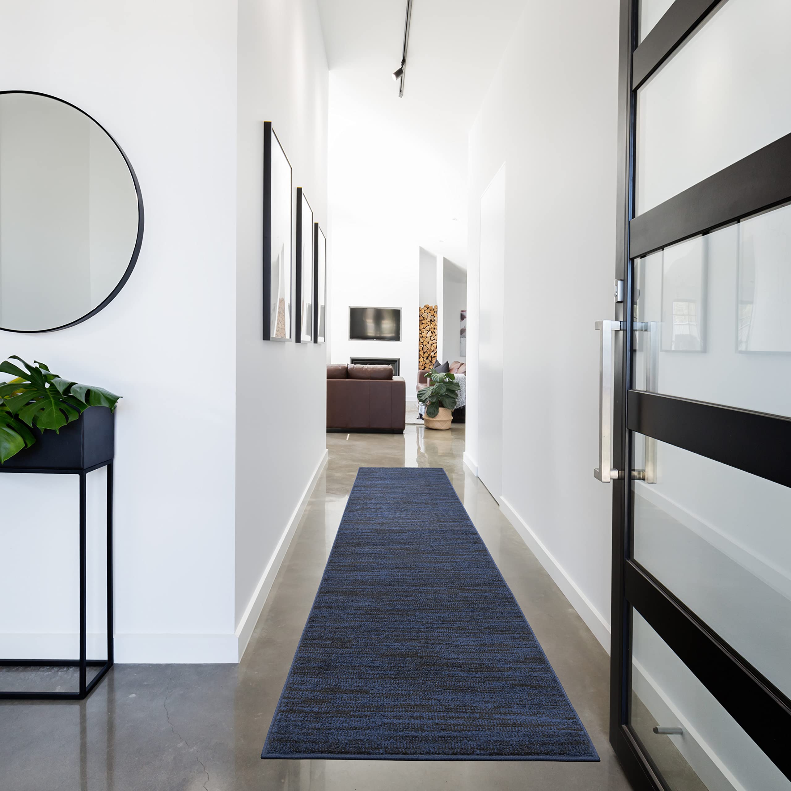 Nourison imagen frontal del runner midnight blue mostrando color y forma
