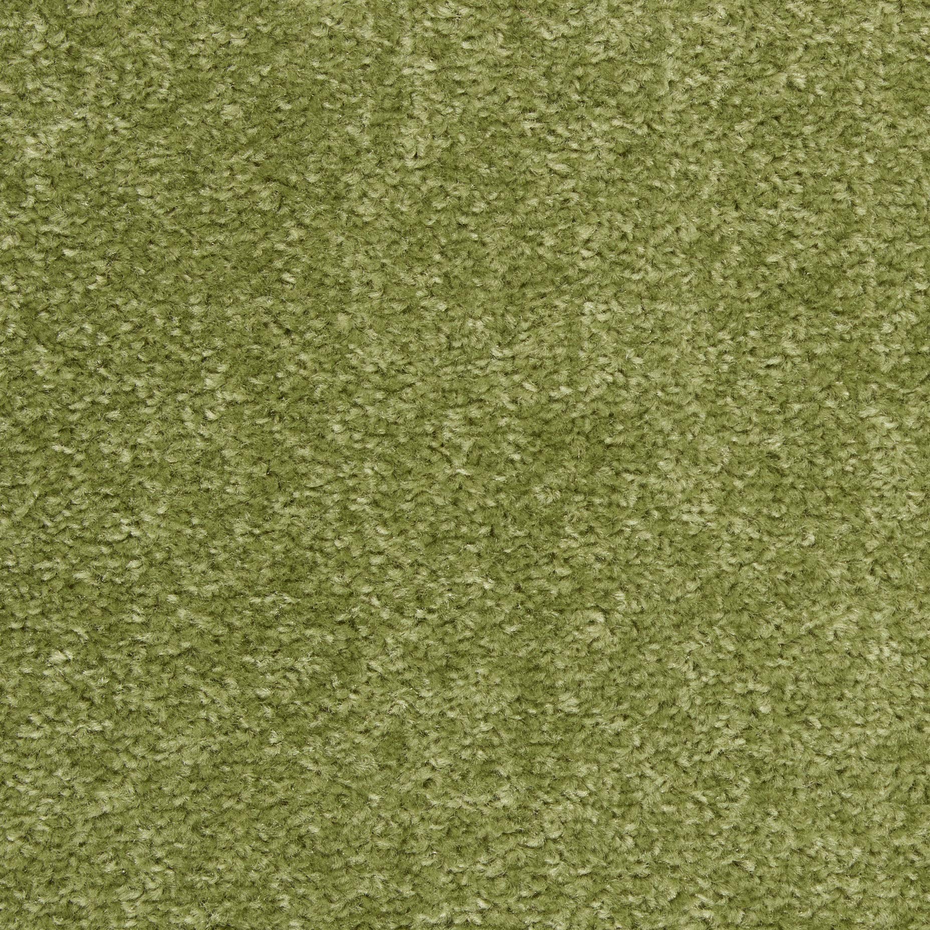 Nourison alfombra en comedor pequeño, protege suelos y aporta color