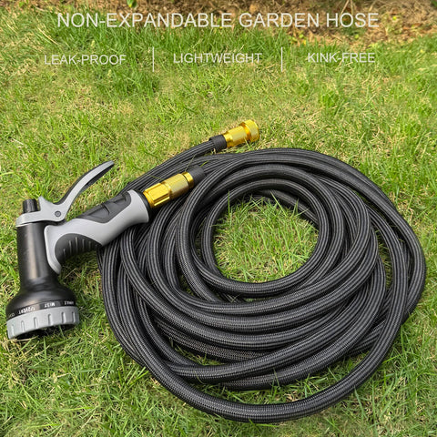 Nurtsoli manguera 25 ft junto a regla para mostrar escala real