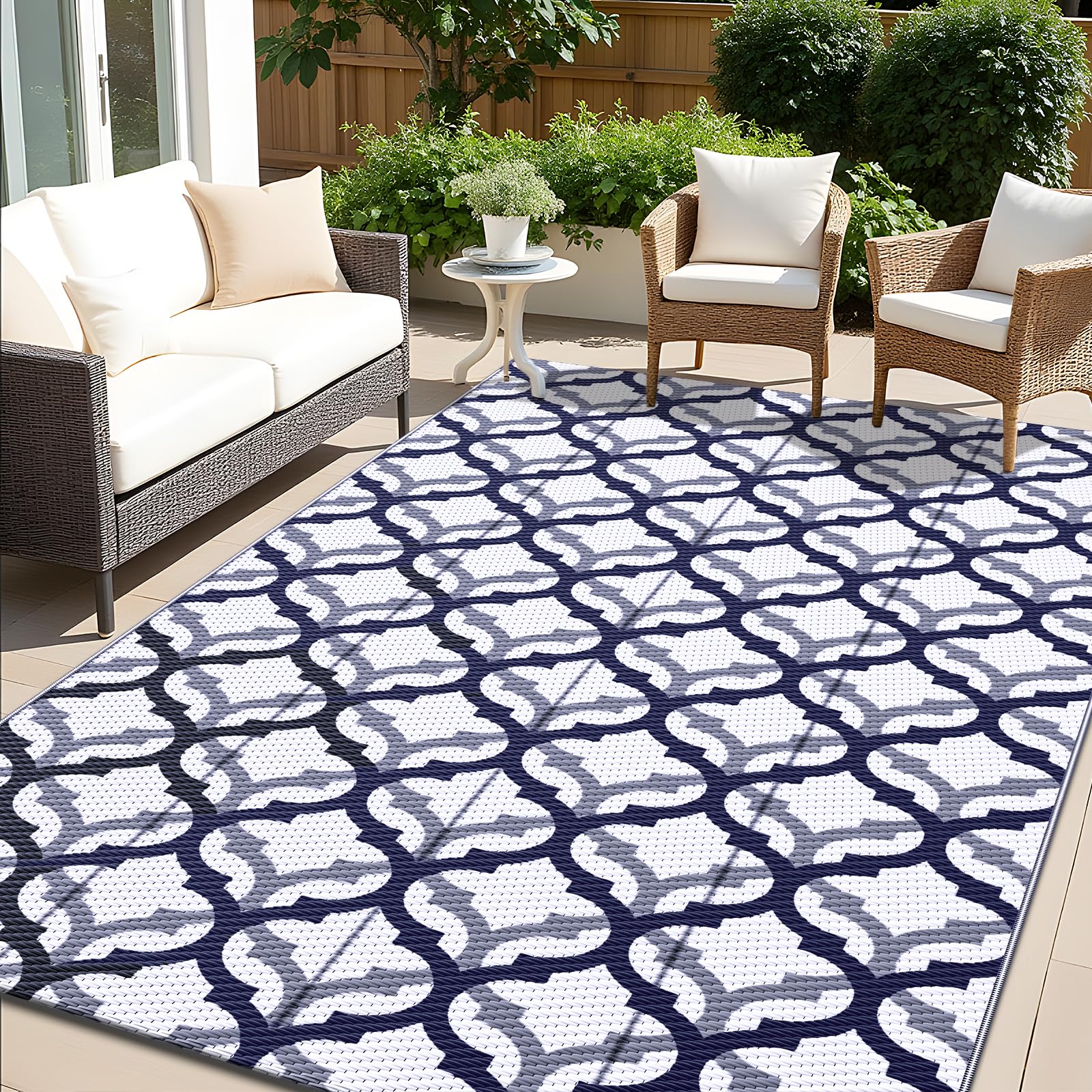 OLANLY alfombra exterior frontal mostrando diseño azul y blanco y resistencia