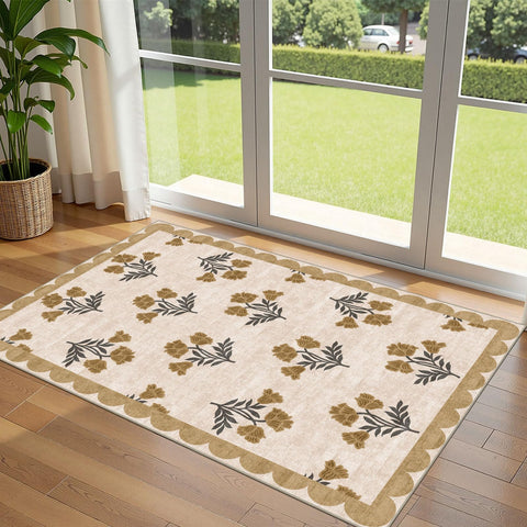 Othilic vista frontal de la alfombra 3x5 mostrando patrón floral y tonos beige para decoración