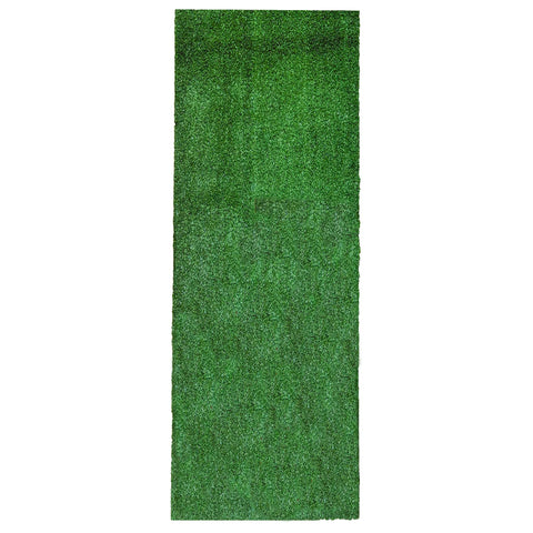 Ottomanson pasillo de evento con runner creando una alfombra verde elegante