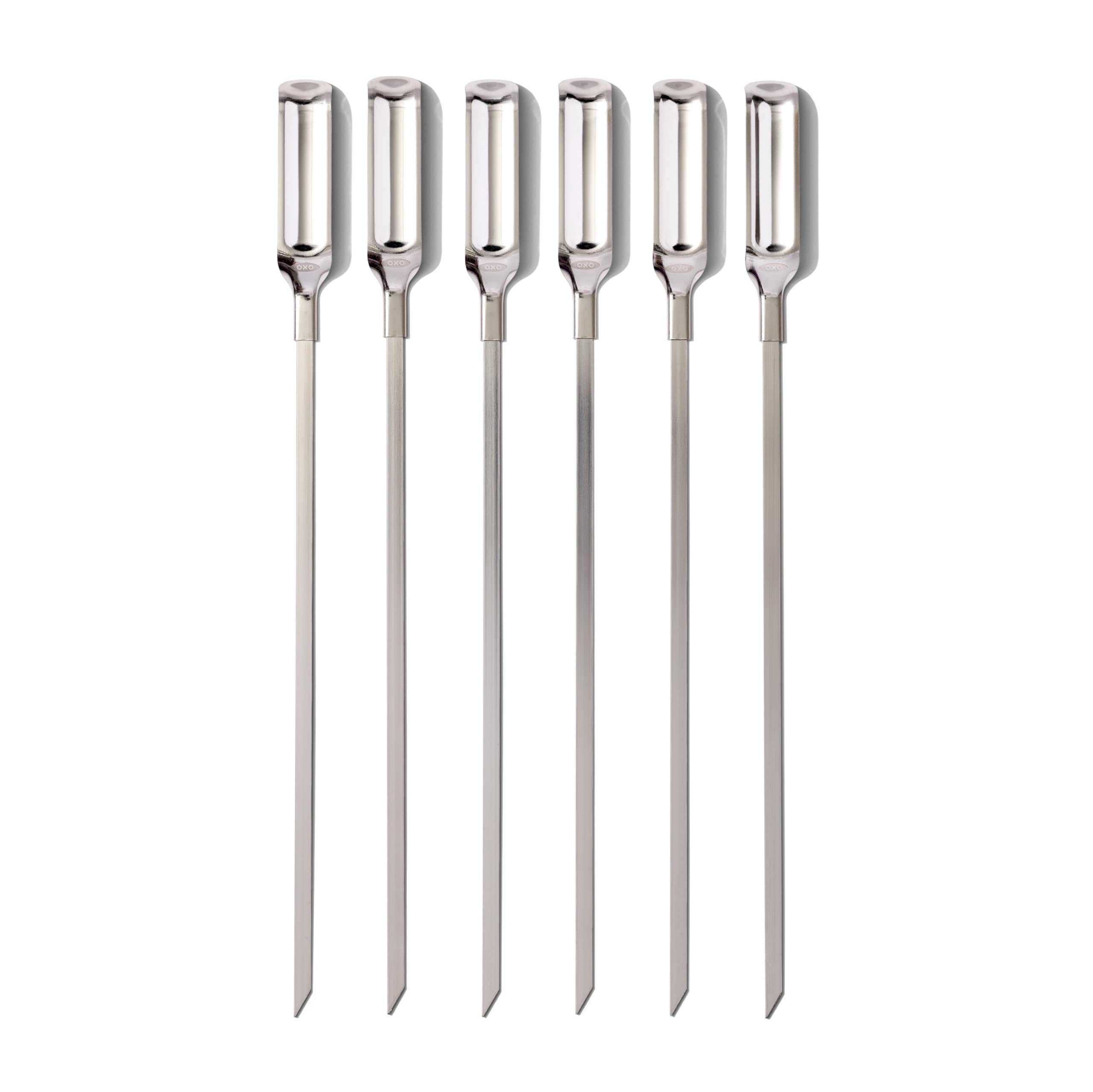 OXO brochetas frente del set mostrando seis piezas y almacenamiento práctico