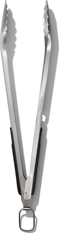 OXO pinzas frontal mostrando diseño resistente y ergonomía