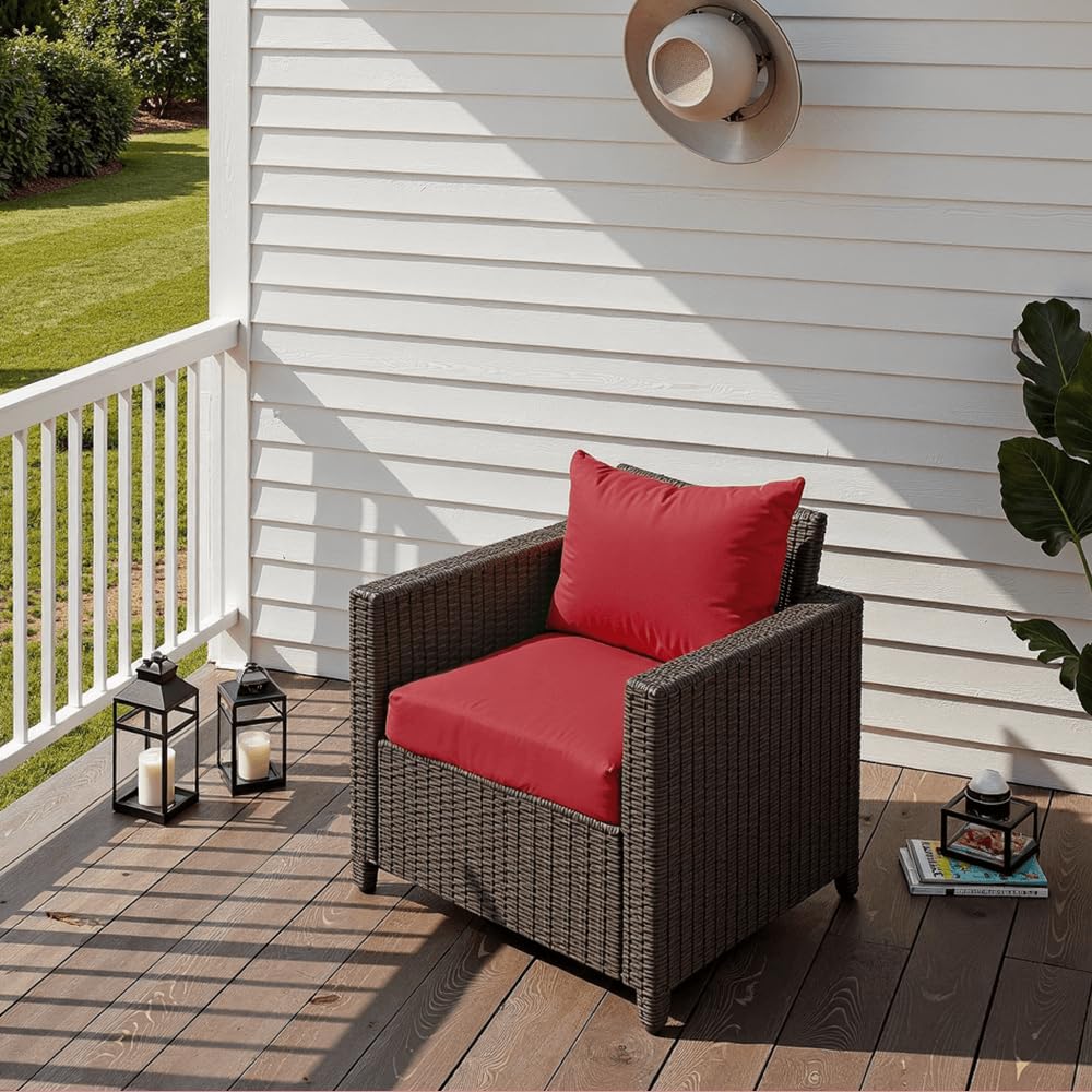 PatioGlow cojín en terraza decorada mostrando combinación estética y durabilidad
