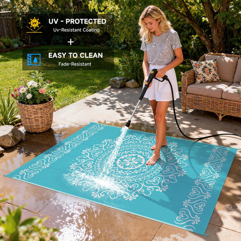 Pauwer alfombra en patio creando zona exterior acogedora