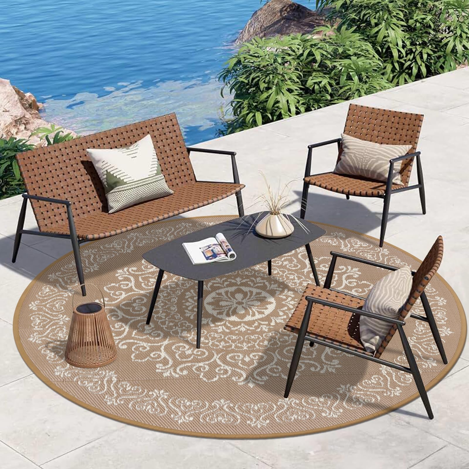 Pauwer alfombra en terraza decorada integrando estilo y funcionalidad al aire libre