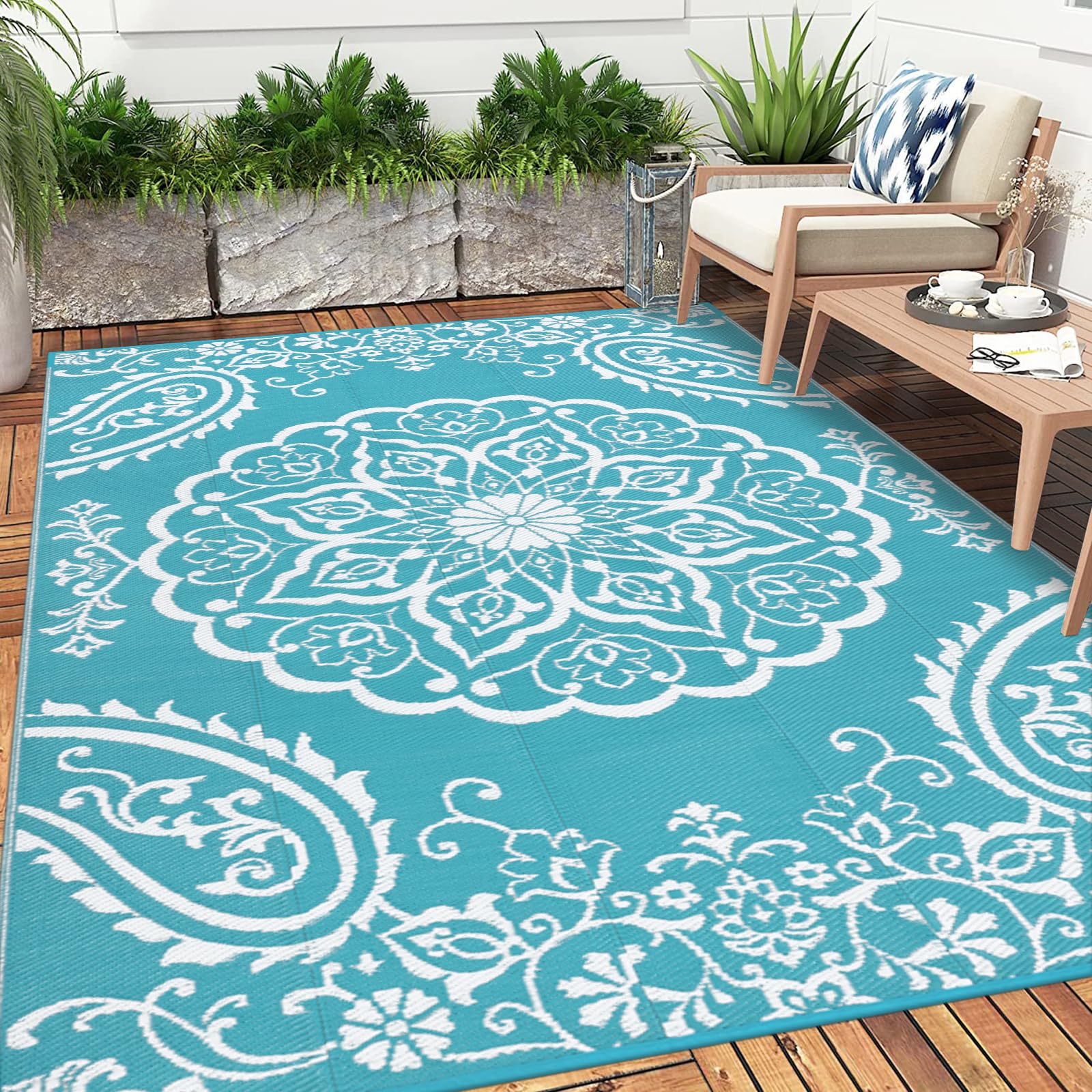 Pauwer alfombra en terraza realzando estilo y resistencia exterior