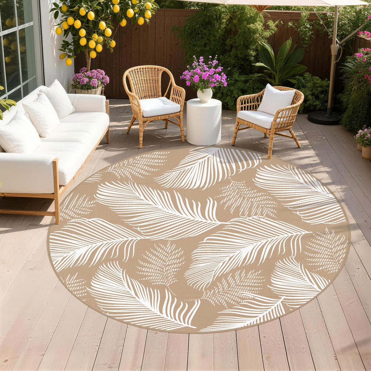 Pauwer vista frontal de la alfombra hoja marrón mostrando diseño elegante y protección