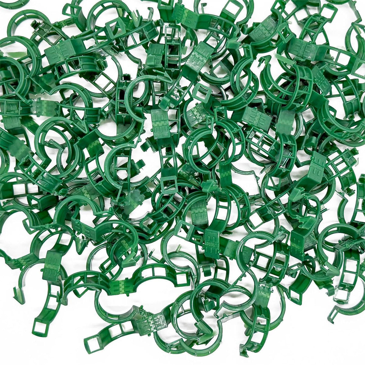 Piteno paquete de 300 clips verdes mostrando el frente y la cantidad