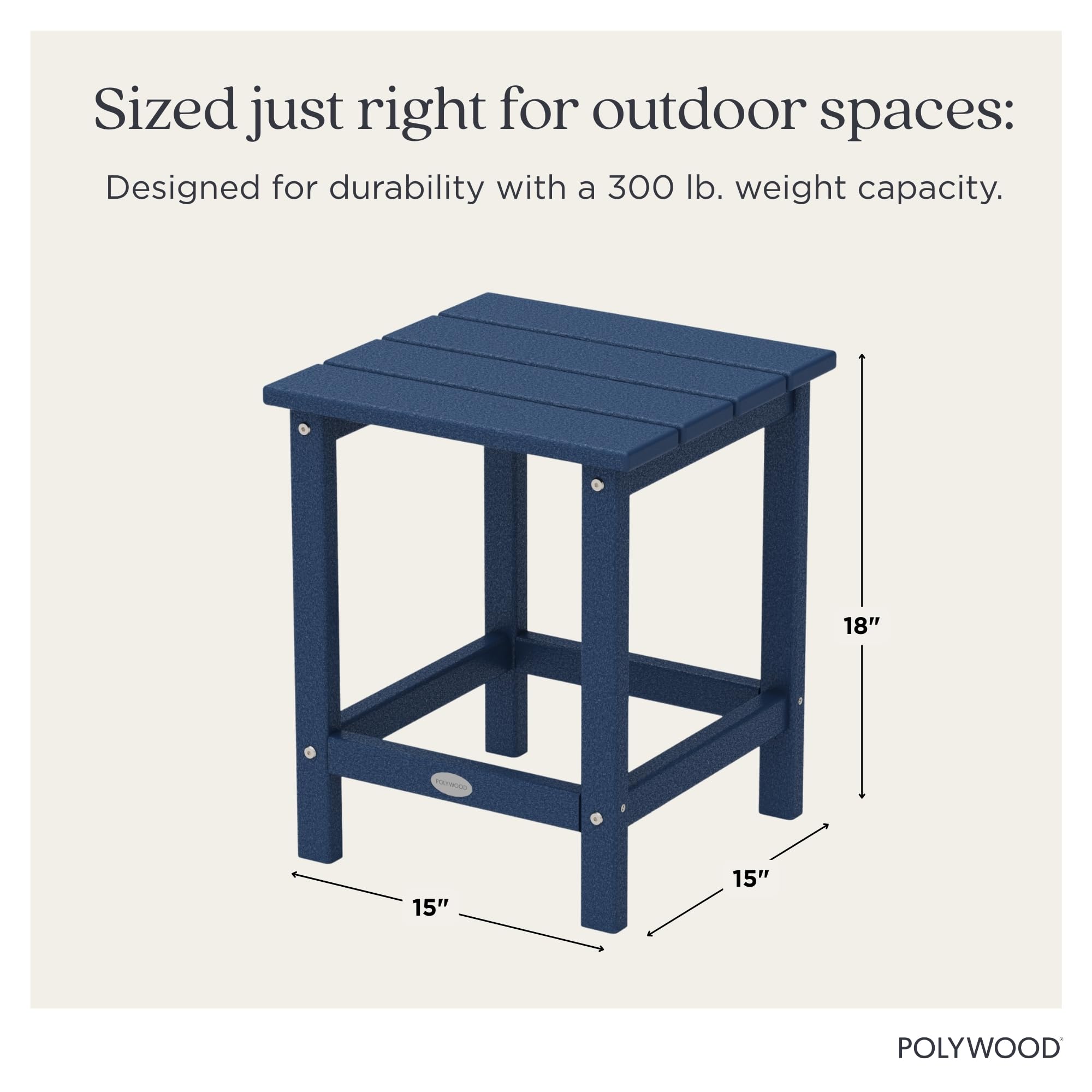 Polywood mesa junto a una silla para comparar tamaño y aprovechar espacios pequeños