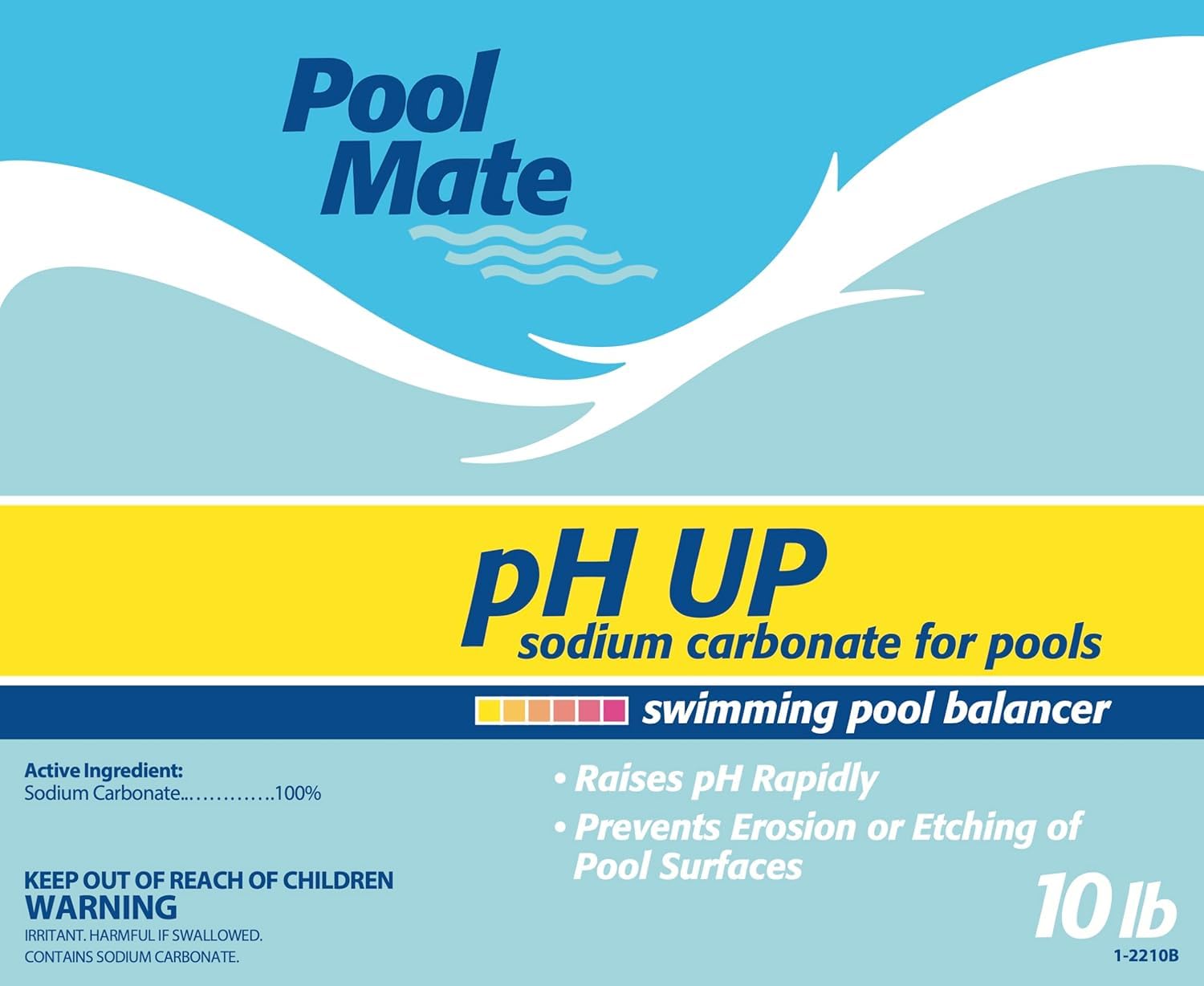 Pool Mate polvo granuloso cerca de la mano para fácil disolución