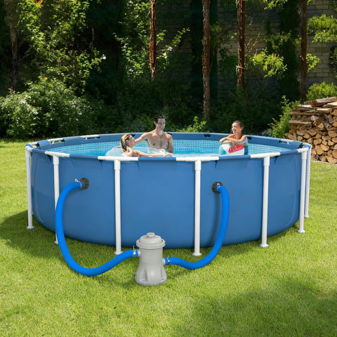 Poolvio manguera instalada en piscina desmontable en entorno exterior seguro
