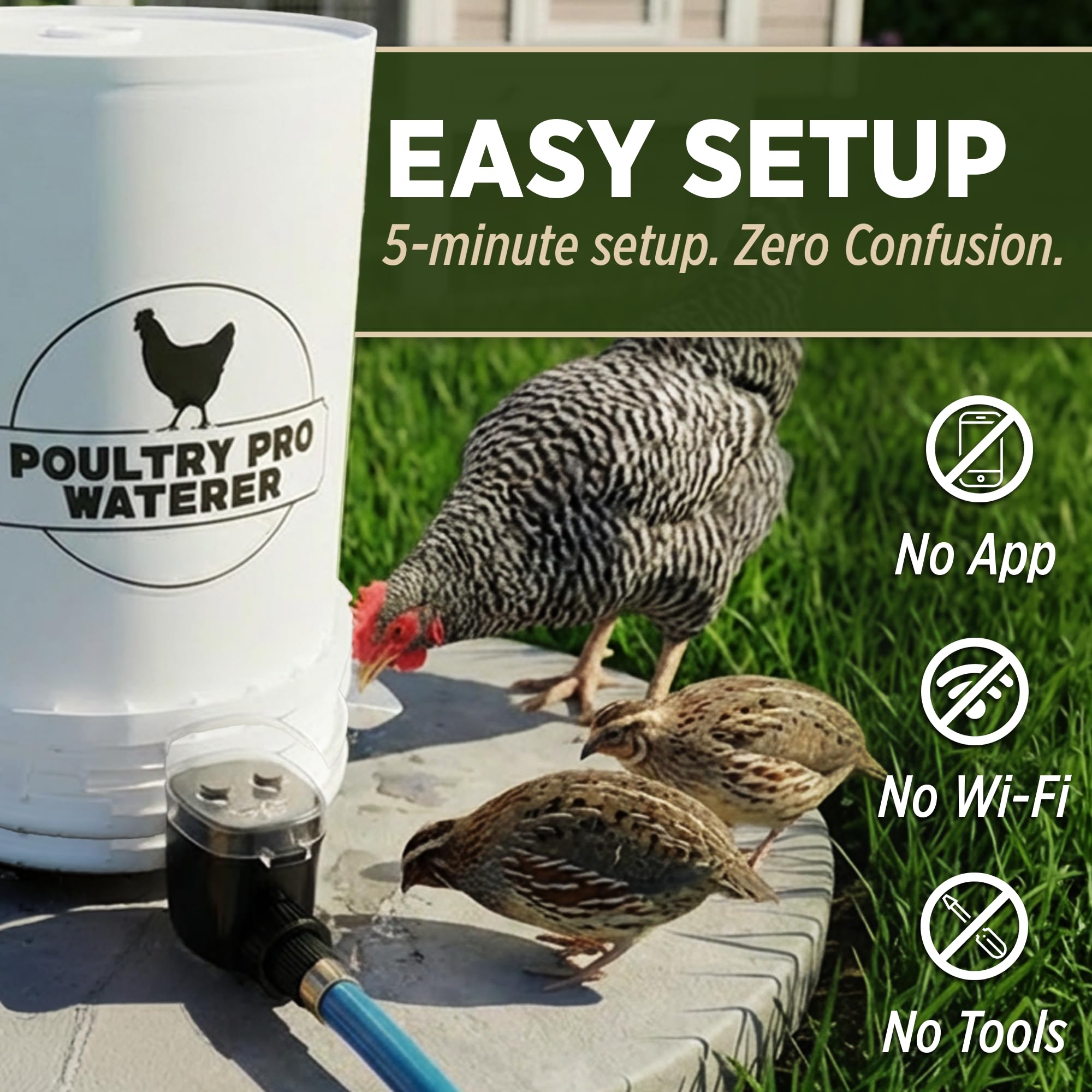Poultry Pro Feeder conectado a manguera de jardín para riego manos libres