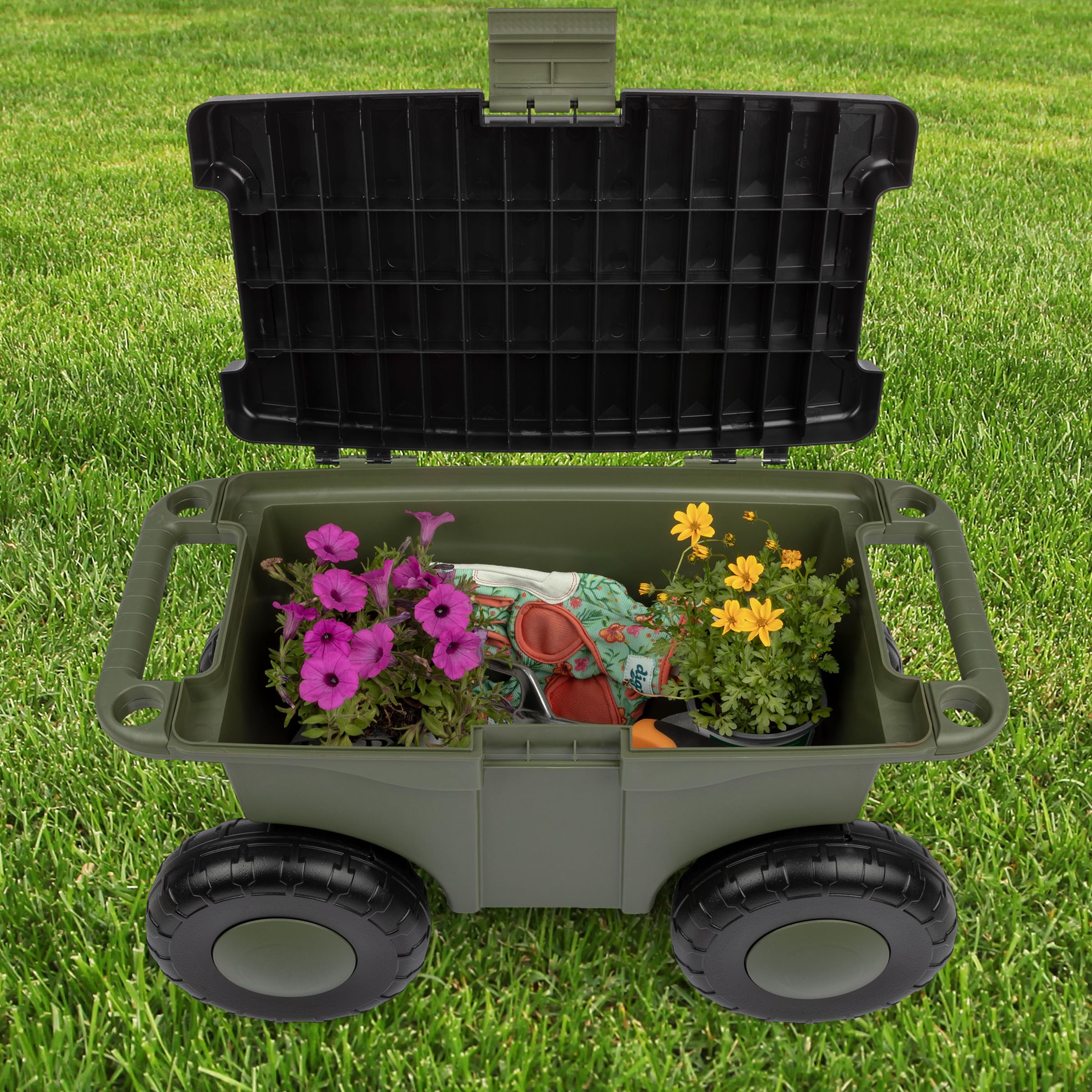 Pure Garden interior organizado con palas y guantes, mantiene todo accesible