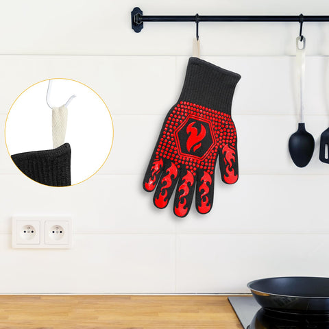 QUWIN guantes junto a una mano para comparar tamaño y ajuste cómodo