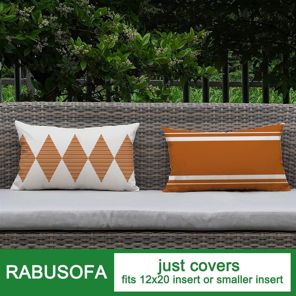 RABUSOFA fundas en sofá de patio creando ambiente acogedor