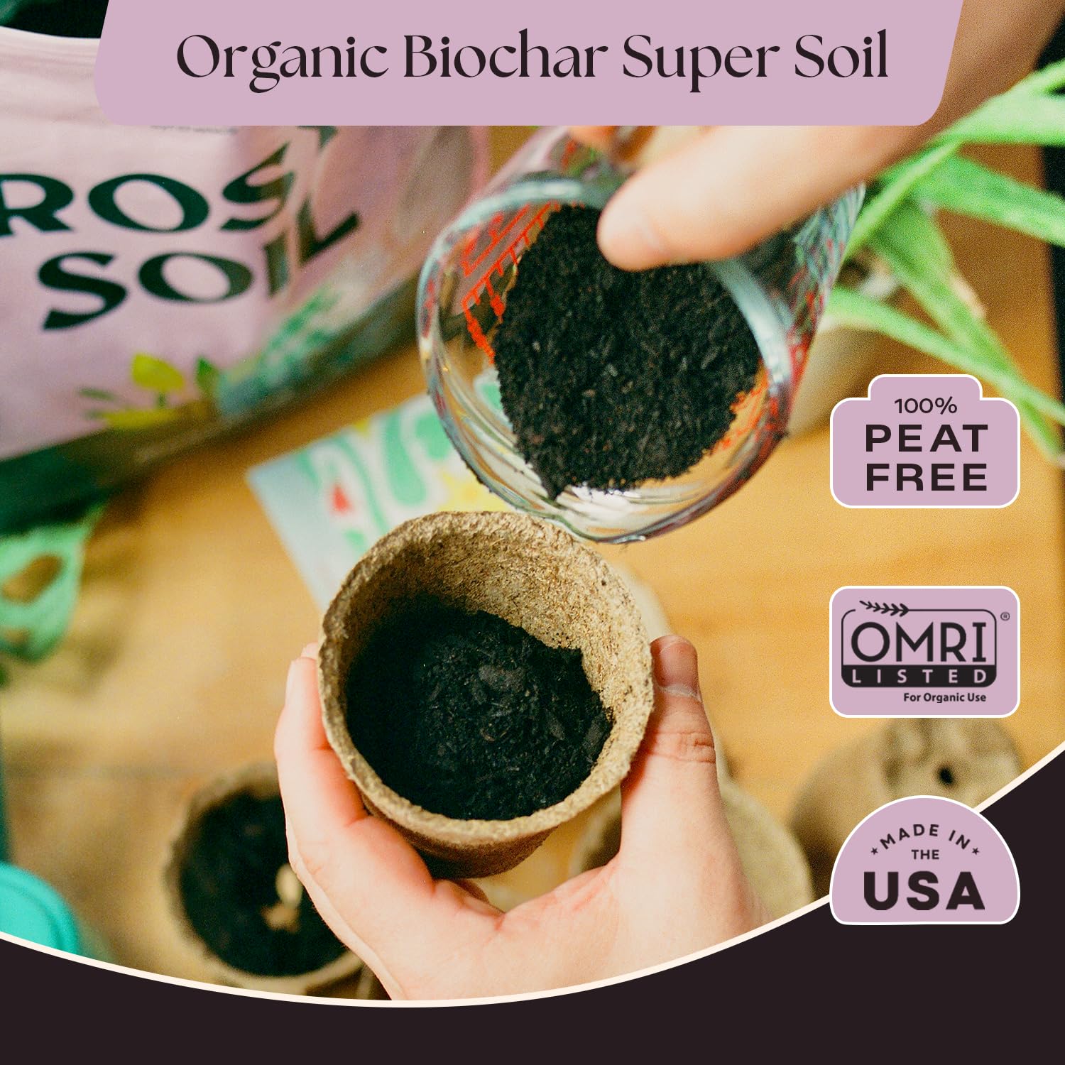 Rosy Soil textura en primer plano que muestra mezcla aireada para raíces