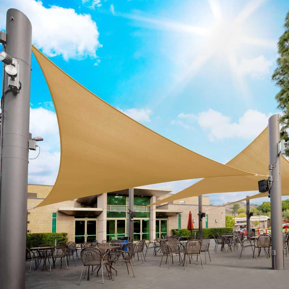 Royal Shade toldo frontal mostrando cobertura amplia y estética