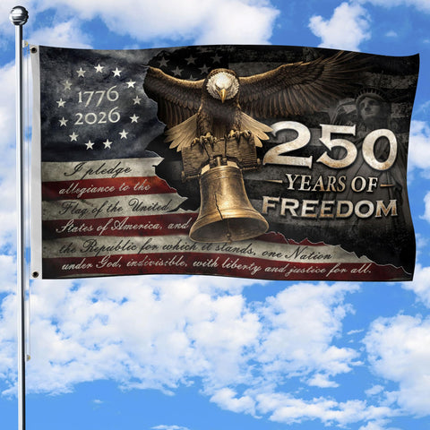 RustField Co. bandera frontal mostrando colores vivos y doble cara