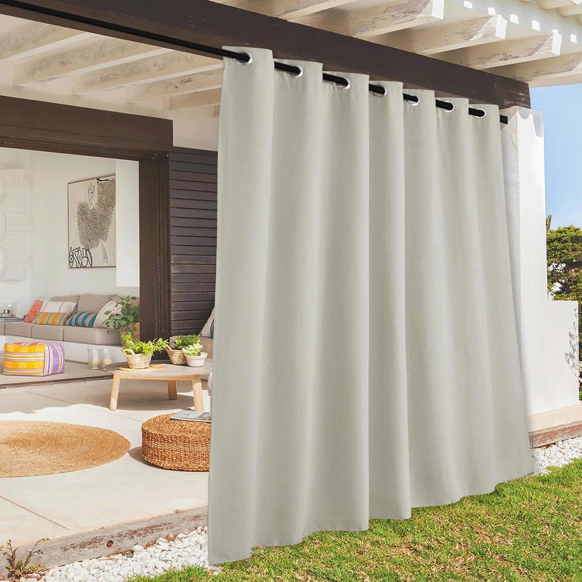 RYB HOME cortina exterior frontal mostrando cobertura completa y privacidad