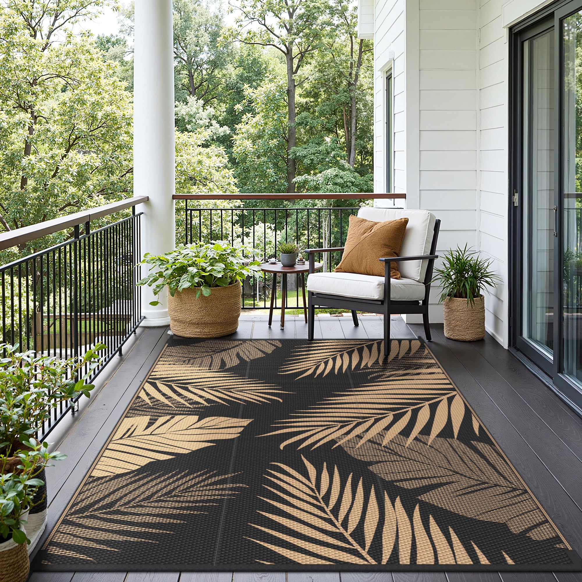 sarben ambientada con mesa de jardín para un look exterior elegante
