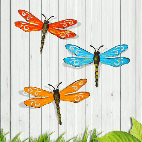 Scwhousi libélula frontal mostrando diseño y color vibrante