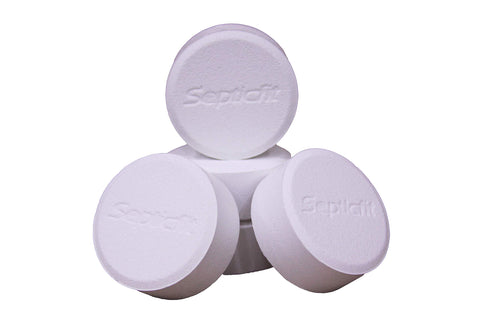 Septicfit pastillas en dosificador dentro de sistema aeróbico mostrando aplicación controlada